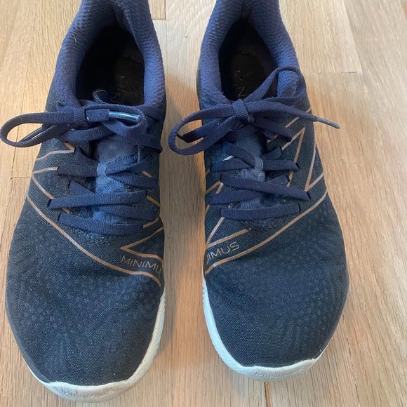 New Balance  Minimus TR Women's 7.5 Wide in Black/Outerspace (Navy) - Picture 4 of 7